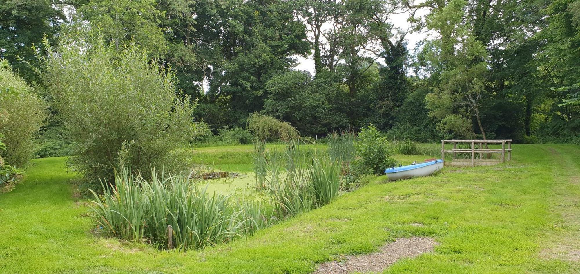 Budget Stay, In Lovely Private Setting With Rustic Charm, Log Burner, Fire Pit, Campers Kitchen & Eco Loo No Bedding Supplied Narberth Eksteriør bilde